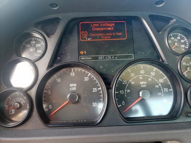 2017 Peterbilt 579 Semi Truck