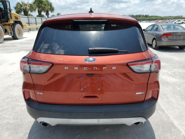 2020 Ford Escape se