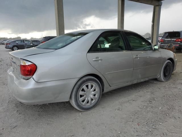 2005 Toyota Camry LE