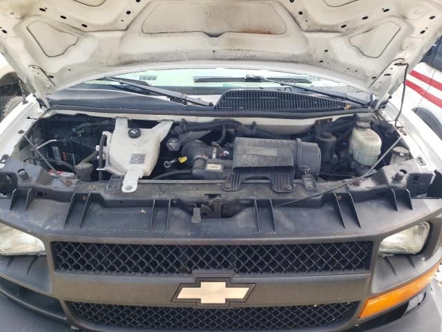 2013 Chevrolet Express G2500