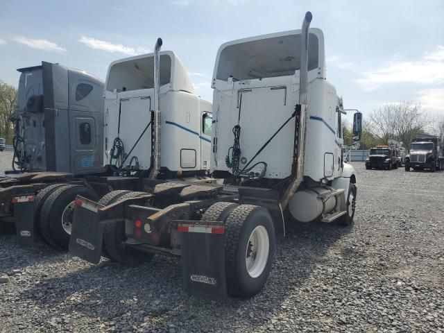2010 Freightliner Columbia 112 Semi Truck