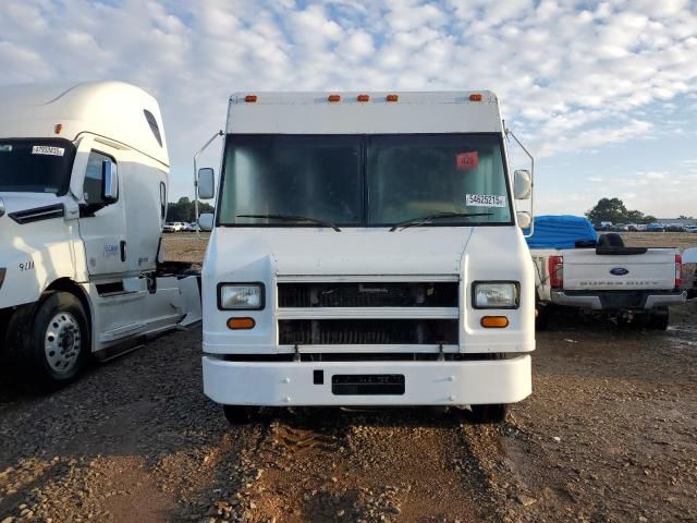 2002 Freightliner Chassis M Line WALK-IN Van