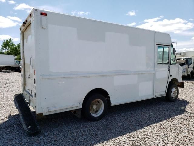 1999 Freightliner Chassis M Line WALK-IN Van