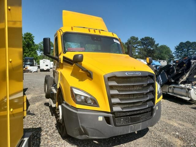 2024 Freightliner Cascadia 126 Semi Truck