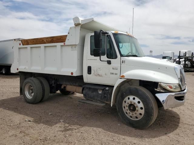 2004 International 4000 4300