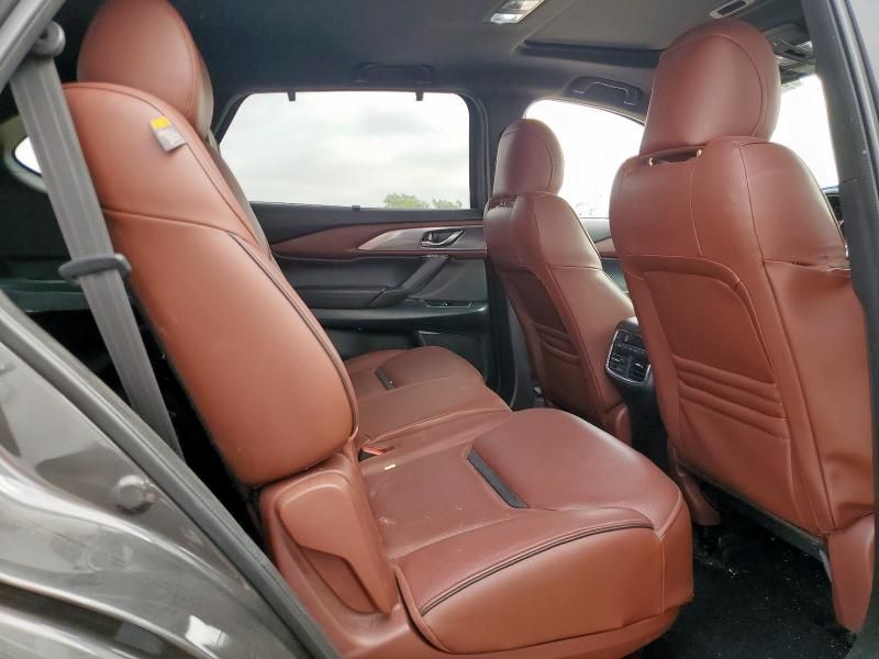 2018 Mazda CX-9 Signature