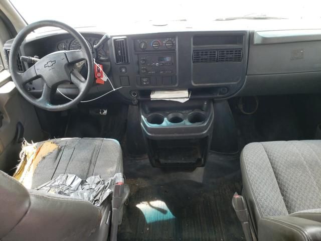 2005 Chevrolet Express G2500