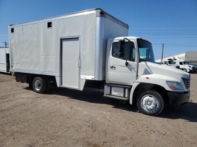 2009 Hino 258