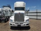 2013 Kenworth T600 Semi Truck