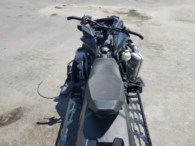 2023 Skidoo 2023 Skidoo Renegade