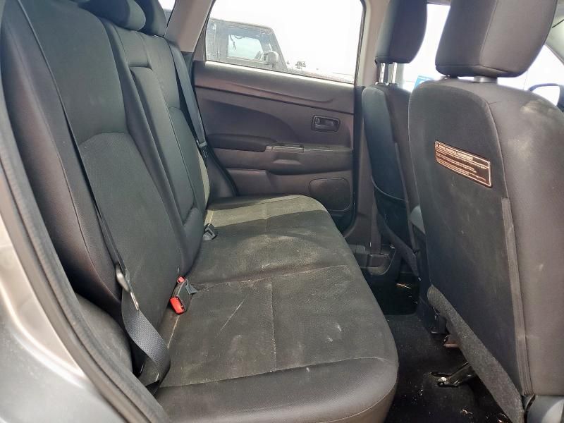 2014 Mitsubishi Outlander Sport ES