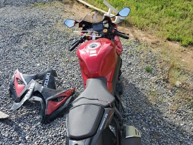 2025 Suzuki GSX-R1000 R