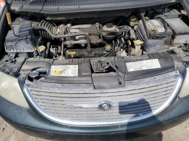 2001 Chrysler Town & Country LXI