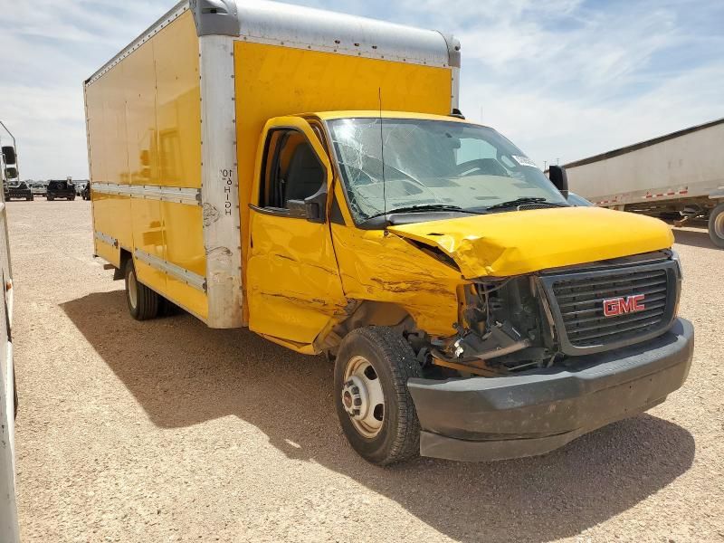2023 GMC Savana Cutaway G3500