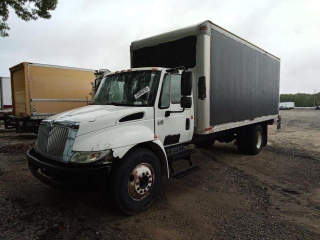 2006 International 4300 BOX Truck
