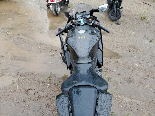 2024 Yamaha YZFR7