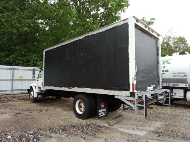 2006 International 4300 BOX Truck