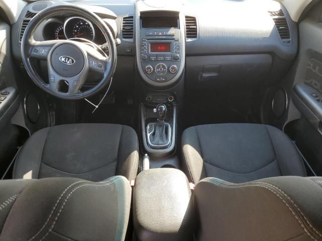 2013 KIA Soul +