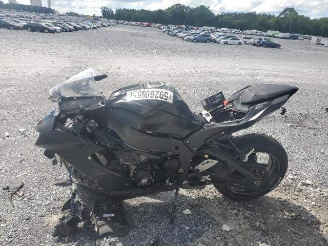 2025 Kawasaki ZX1002 L