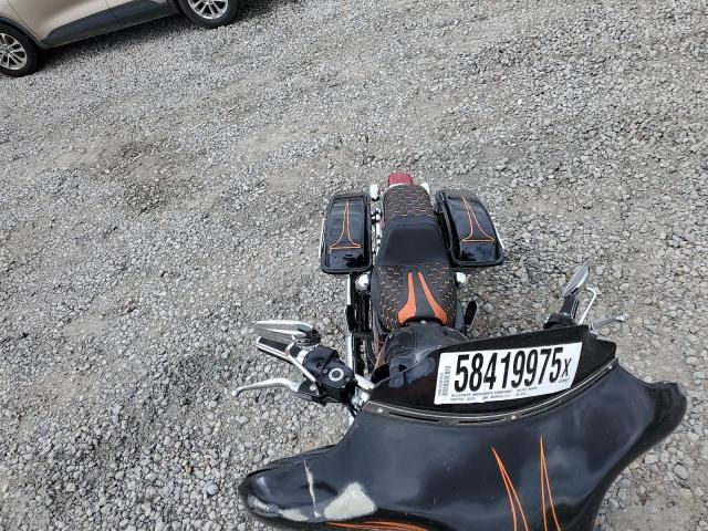 2012 Harley-Davidson FLD Switchback