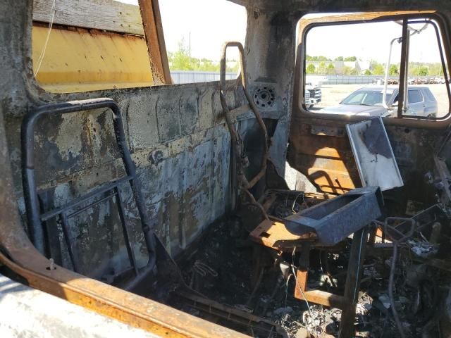 2002 International 4000 4900