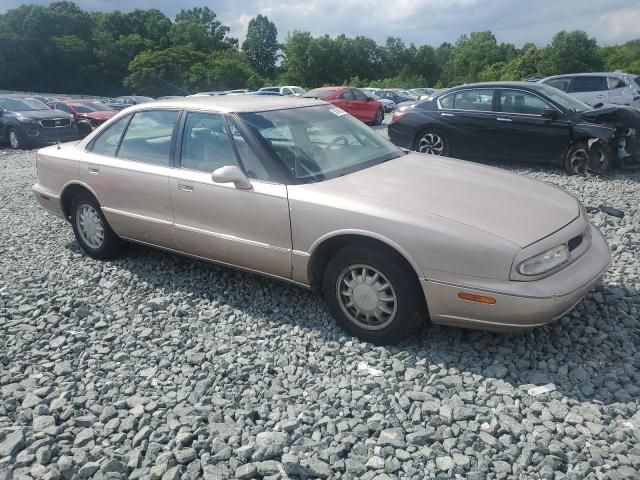 1999 Oldsmobile 88 Base