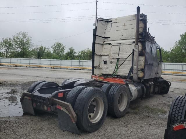 2012 Volvo VNL Semi Truck