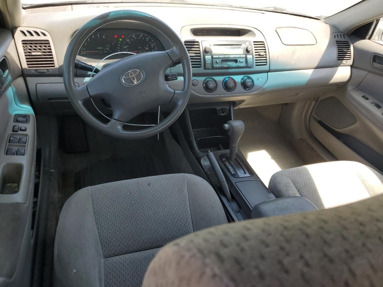 2003 Toyota Camry le