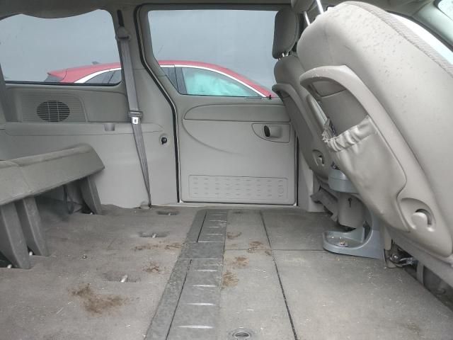 2005 Dodge Grand Caravan SXT