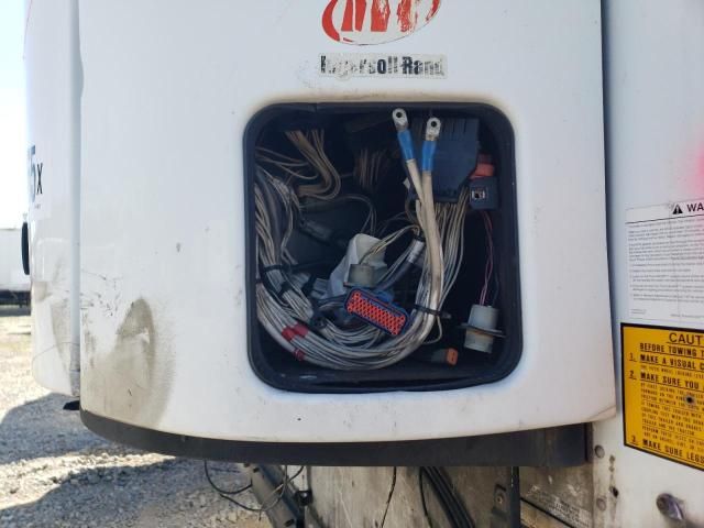 2009 Utility VS2RA Refrigerated Van Trailer