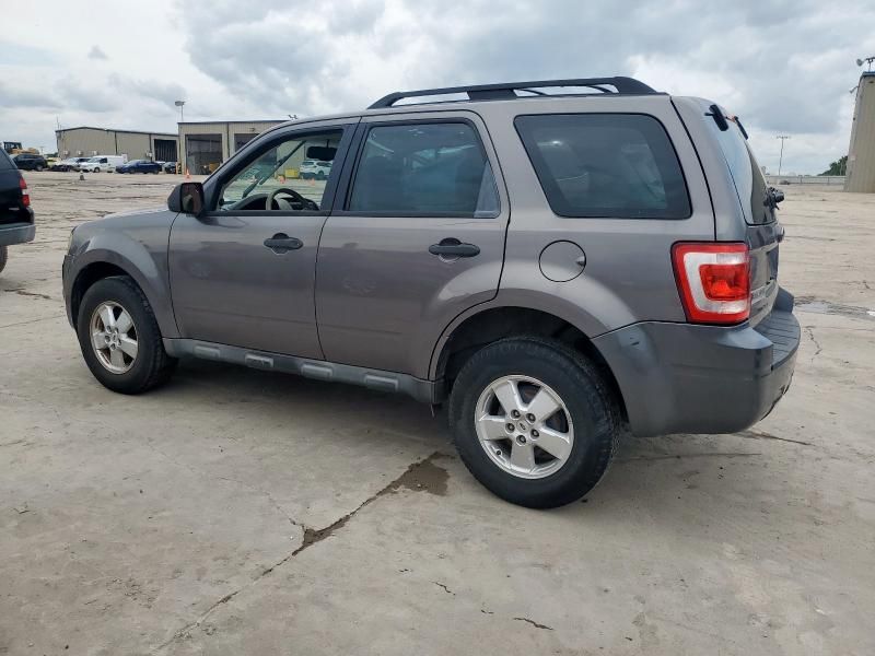 2010 Ford Escape XLS