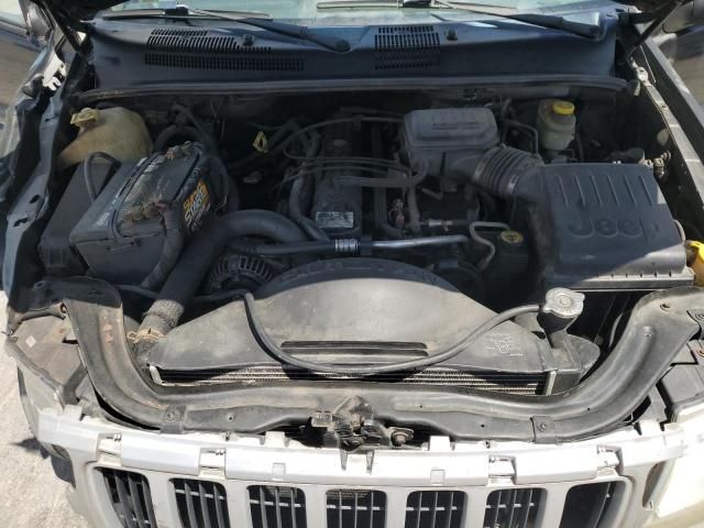 2004 Jeep Grand Cherokee Laredo