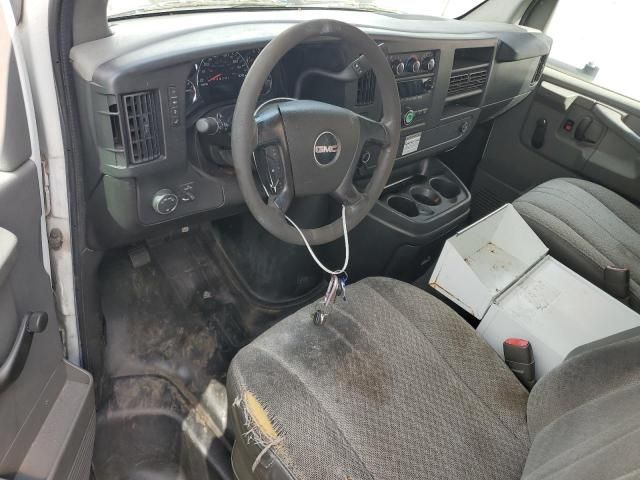 2011 GMC Savana Cutaway G3500