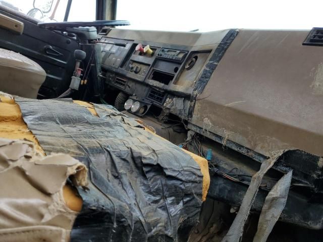 1990 International 7000 7100