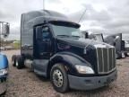 2020 Peterbilt 579 Semi Truck