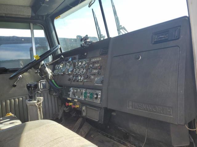 1988 Kenworth W900 Semi Truck