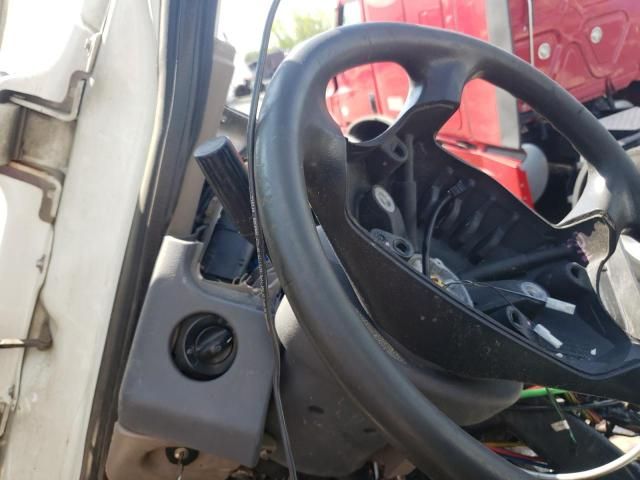 2012 Freightliner Cascadia Semi Truck