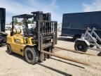 2000 Caterpillar Forklift