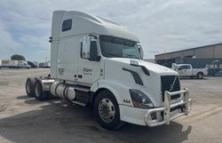 Salvage trucks for sale at Kansas City, KS auction: 2013 Volvo VN VNL
