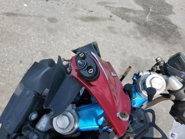 2000 Honda CBR1100 XX