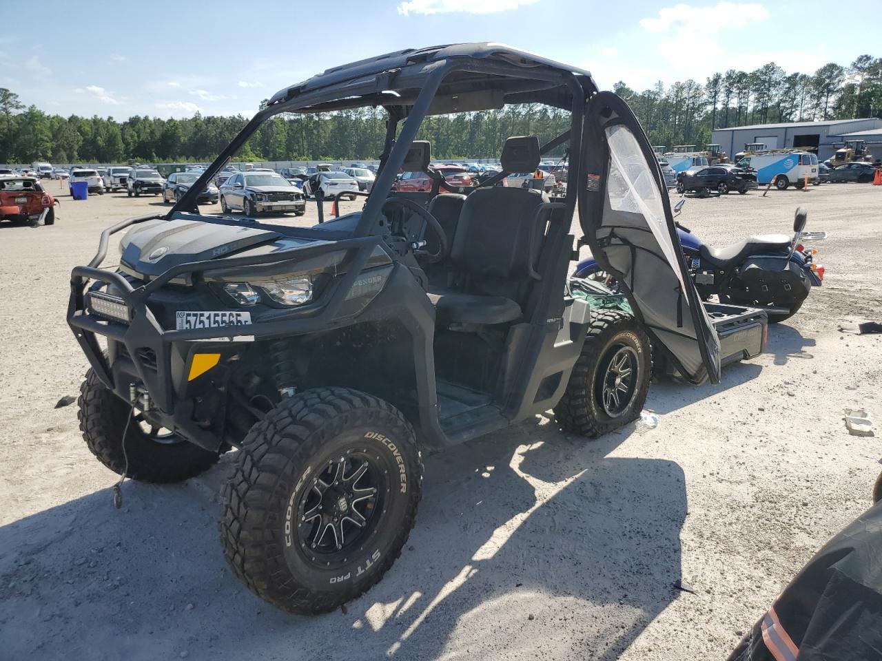 2020 Can Am Defender