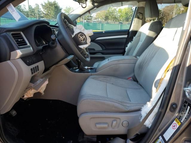 2018 Toyota Highlander LE
