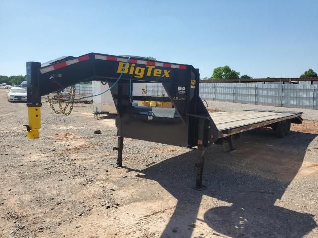 2025 Big Tex 14GN-33D5A-MRBK Equipment Trailer