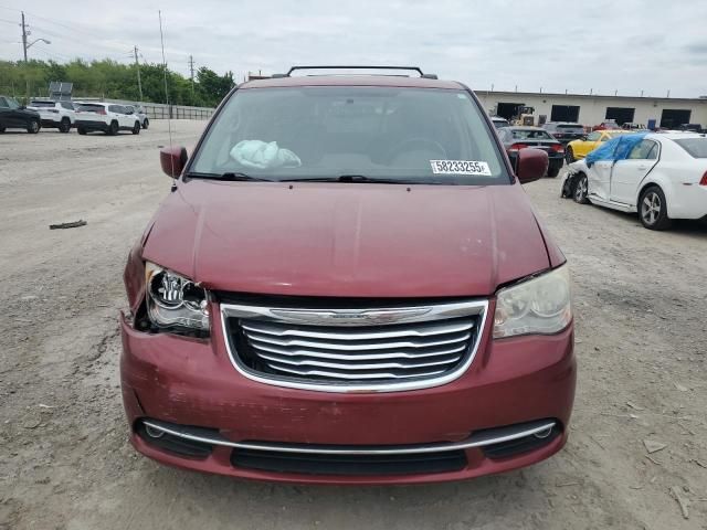 2013 Chrysler Town & Country Touring
