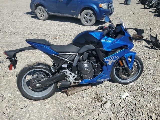 2025 Suzuki GSX800 F