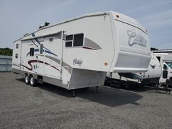 Camiones salvage sin ofertas aún a la venta en subasta: 2004 Cardinal Camper