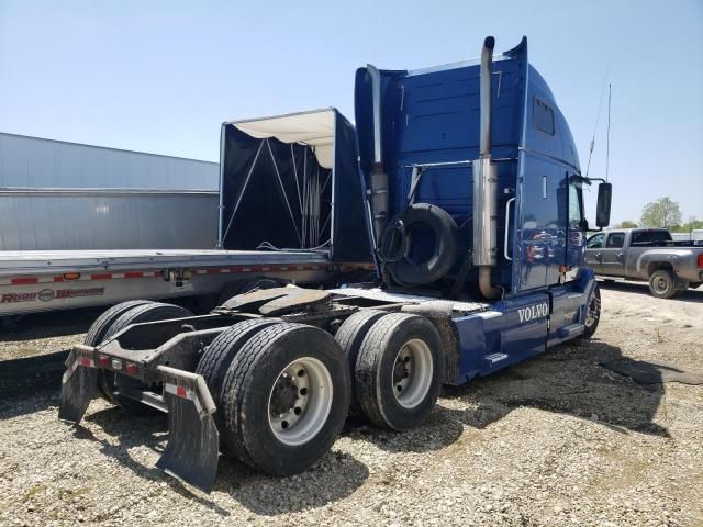 2007 Volvo VNL Semi Truck