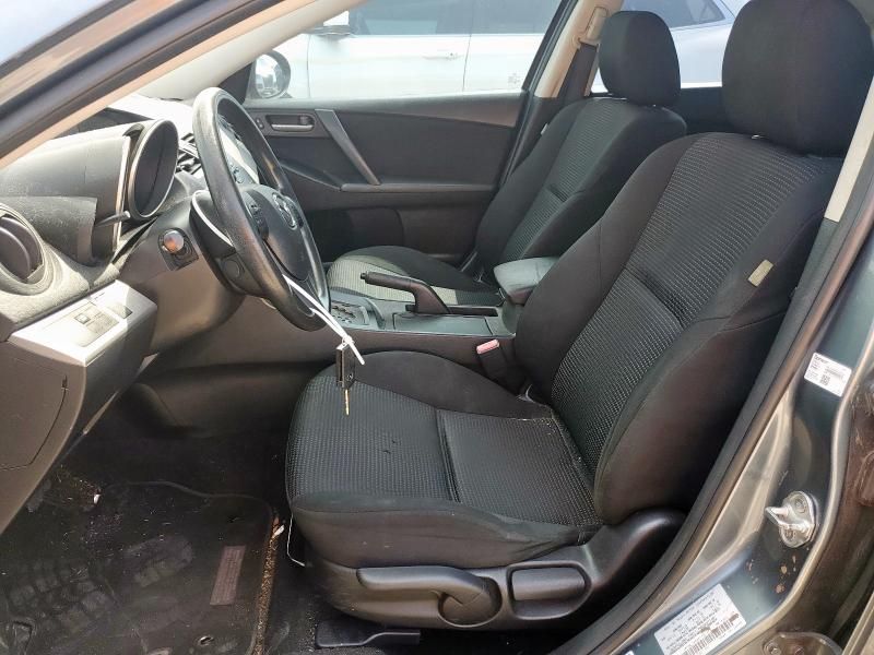 2013 Mazda 3 I