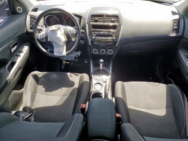 2013 Mitsubishi Outlander Sport LE