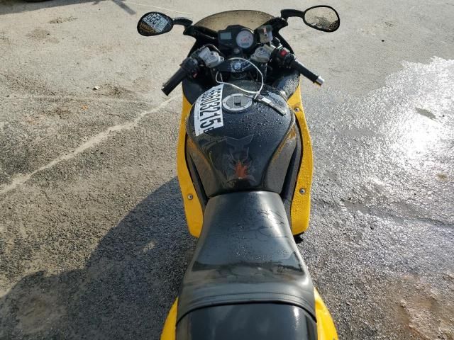 2000 Triumph TT600